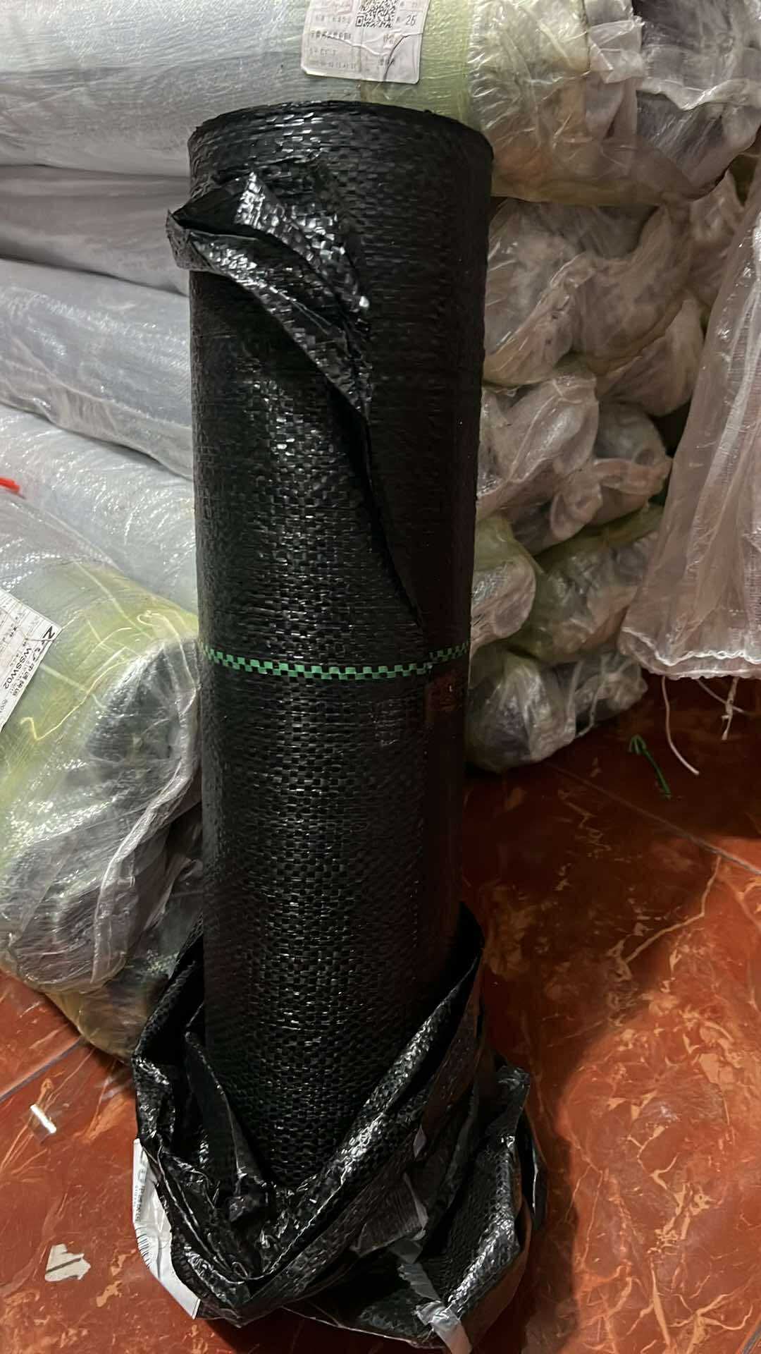 ຜ້າຄຸມດິນນ້ຳຊຶມ 1*100m